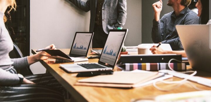 Atendimento ao cliente vira fator decisivo no mercado de autopeças B2B