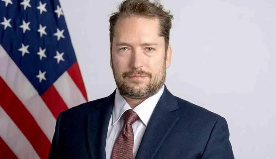 Itamaraty confirma revogação de visto de assessor de Trump