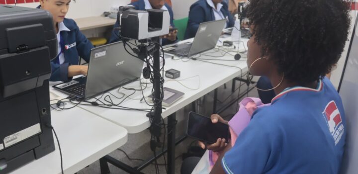 SAC realiza atendimento especial em escolas estaduais na capital baiana