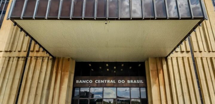 Copom se reúne nesta quarta com petróleo sob pressão da guerra