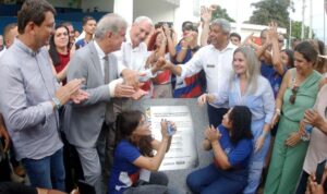 Leia mais sobre o artigo Obras viárias, para educação e equipamentos de saúde entregues pelo Estado&nbsp; em Medeiros Neto