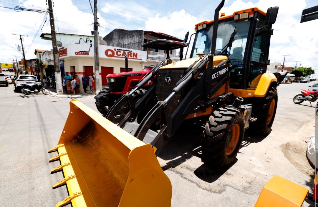 Serra Preta recebe pacote de obras e equipamentos no encerramento da maratona de entregas do Governo