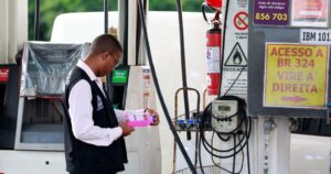 Leia mais sobre o artigo Governo da Bahia intensifica fiscalização e monitora preços de combustíveis em Salvador