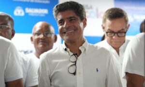 Leia mais sobre o artigo ACM Neto lança pré-candidatura, fecha com PL e vai apoiar Flávio Bolsonaro