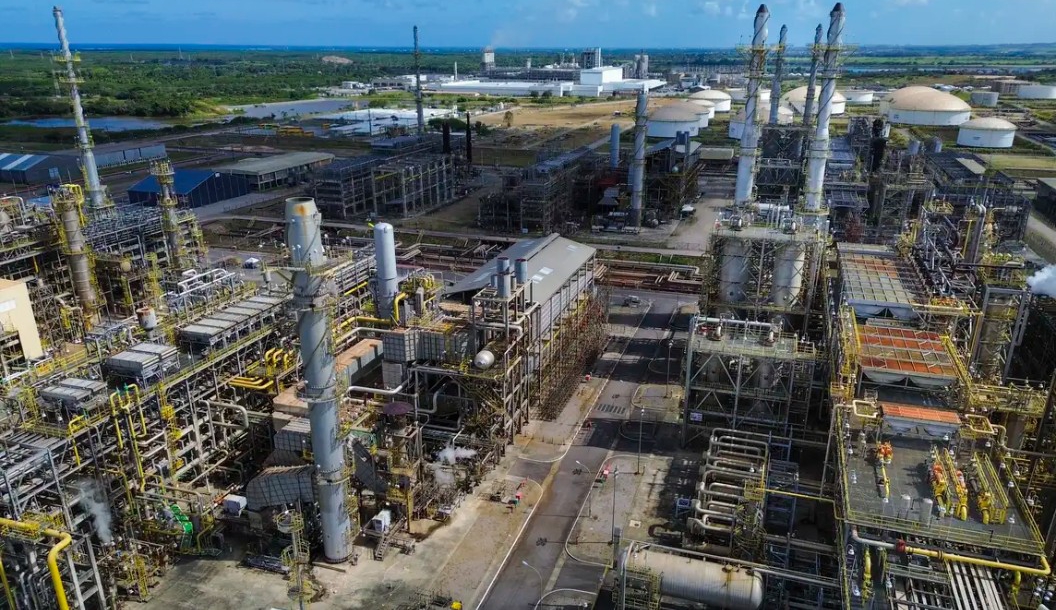 Petrobras reajusta preço do diesel em R$ 0,38 por litro