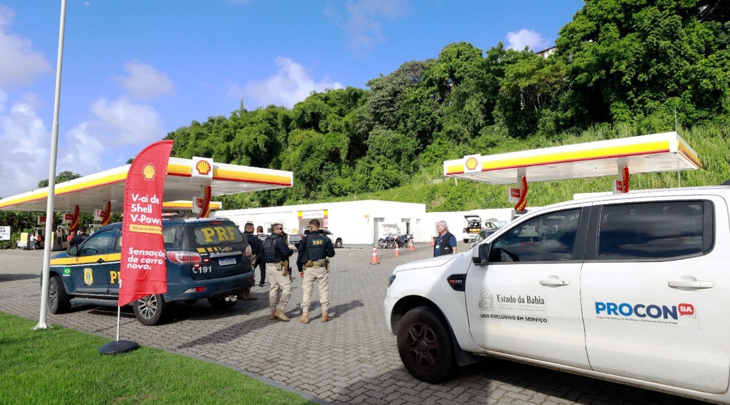 Governador Jerônimo Rodrigues anuncia medida para reduzir preço do diesel