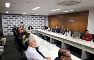 Leia mais sobre o artigo Governo realiza entregas e anuncia novos investimentos para Brotas de Macaúbas