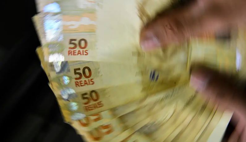 Poupança tem retirada líquida de R$ 11,1 bilhões em março
