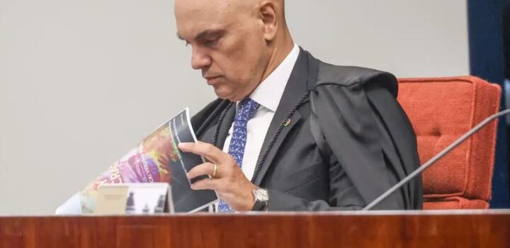 Moraes abre ação contra Flávio Bolsonaro por suposta calúnia a Lula