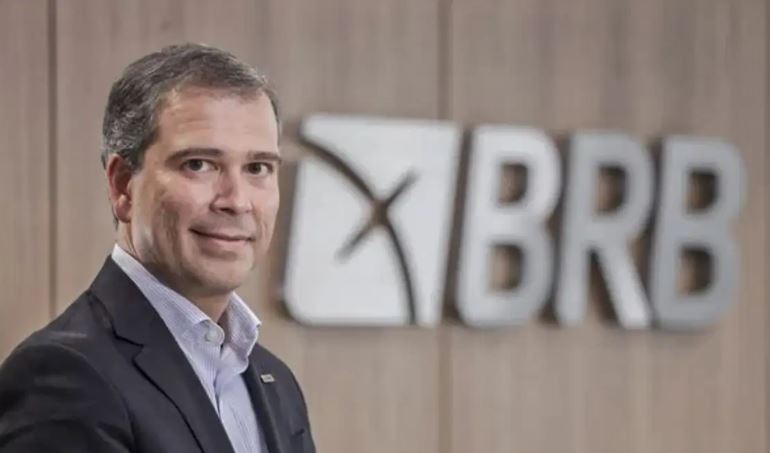 PF prende ex-presidente do BRB citado no caso do Banco Master