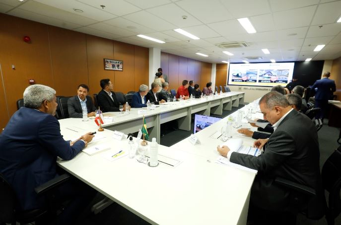 Governador Jerônimo Rodrigues recebe prefeito de Mirante e anuncia novos investimentos para o município