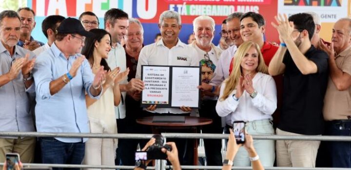 Governo do Estado entrega UBS e autoriza implantação do Sistema de Esgotamento Sanitário em Brumado