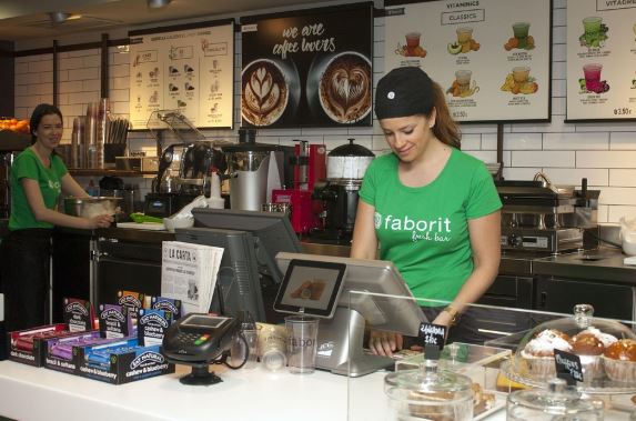 Franquias brasileiras registram 14% de crescimento internacional e consultoria brasileira acelera expansão global