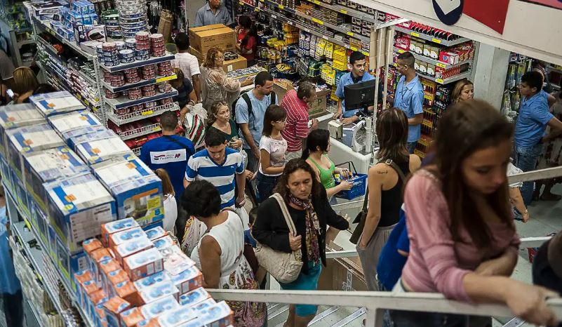 Dia das Mães deve movimentar 37,91 bi no varejo; 78% dos consumidores pretendem presentear