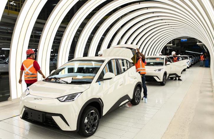 BYD disponibiliza 450 vagas de emprego no SineBahia a partir desta quinta-feira (30)