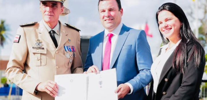 Gustavo Stleitano, superintendente da Sufotur, recebe Medalha do Mérito Policial Militar