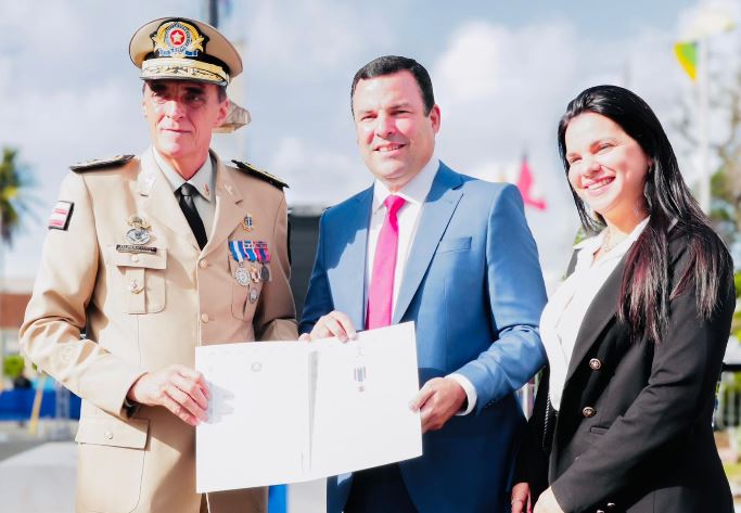 Gustavo Stleitano, superintendente da Sufotur, recebe Medalha do Mérito Policial Militar