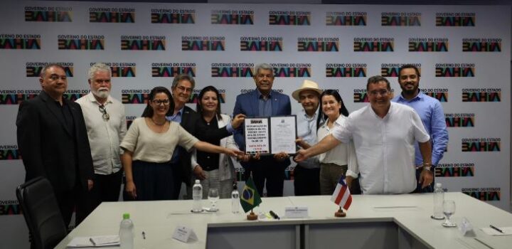 Governador autoriza pavimentação e discute investimentos com prefeito de Santa Rita de Cássia