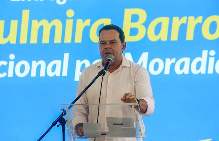 Vice-governador Geraldinho critica atraso da Prefeitura na entrega do Residencial Zulmira Barros