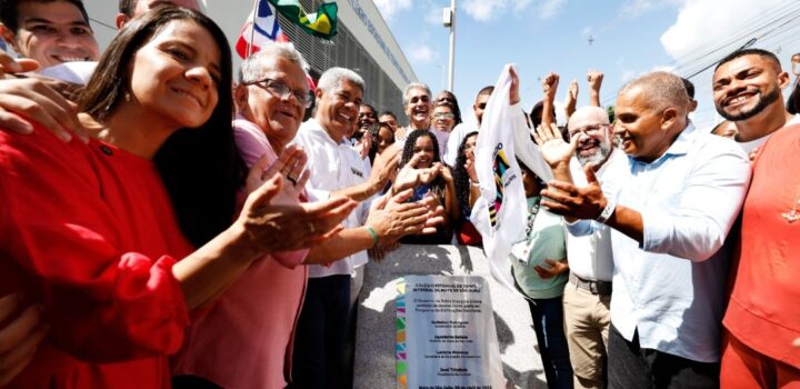 Jerônimo inaugura escola de tempo integral e autoriza pacote de obras para ampliar infraestrutura em Mata de São João
