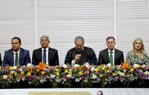 Leia mais sobre o artigo Governador destaca papel da Justiça Eleitoral durante posse da nova presidência do TRE-BA