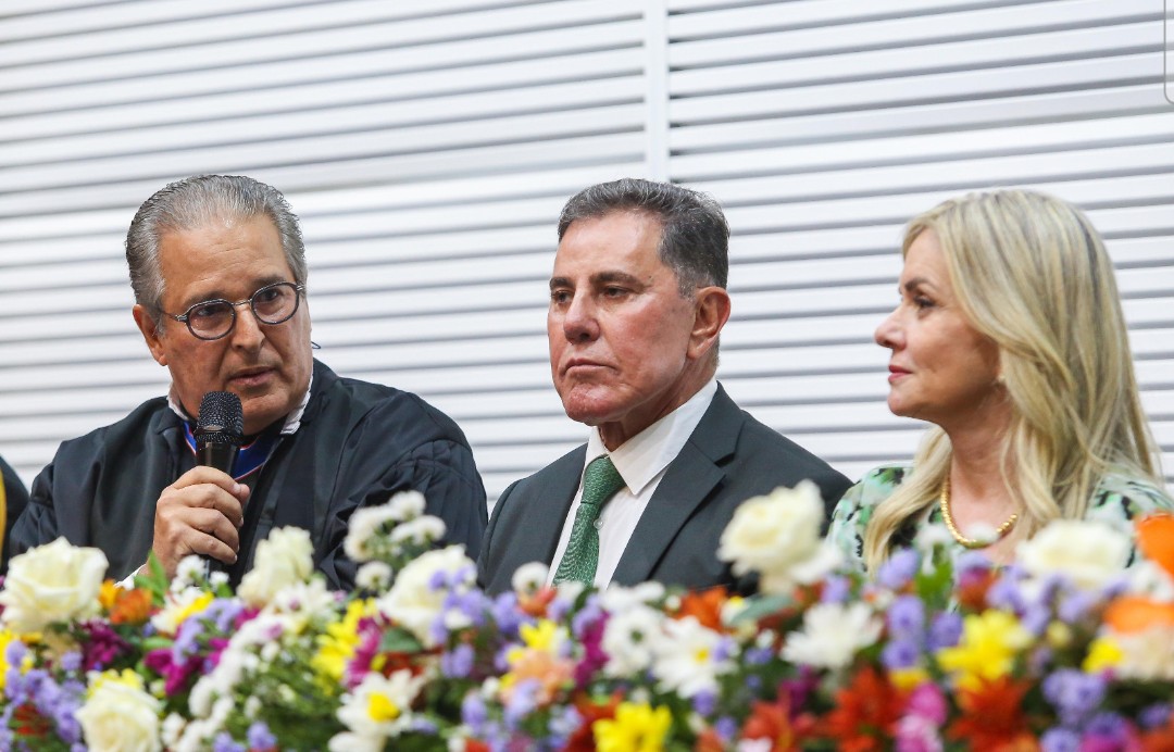 Ivana Bastos ressalta experiência de Maurício Kertzman em posse na presidência do TRE-BA