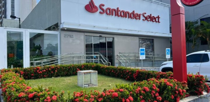 Santander lança programa de capacitação para PcDs para atuar em assessoria de investimentos na Bahia