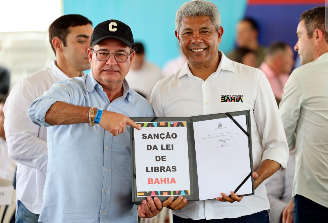 Governador sanciona lei que reconhece a Libras como meio legal de comunicação na Bahia