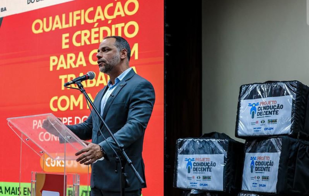 Augusto Vasconcelos destaca urgência de proteção para trabalhadores de aplicativo