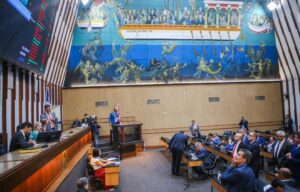 Leia mais sobre o artigo ALBA aprova projeto de lei que atualiza o piso salarial do Magistério