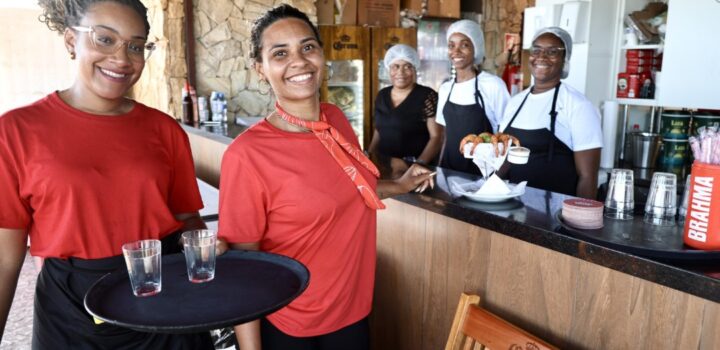 Salvador lidera geração de empregos no Nordeste e cria mais de 5,6 mil postos formais em março de 2026