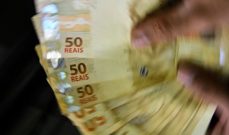 Inclusão financeira avança, mas falta tradução para o público, dizem especialistas