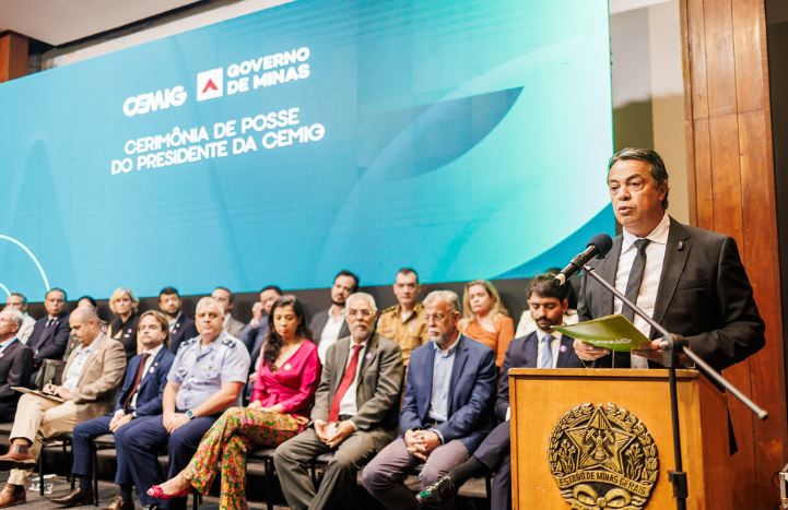 Você está visualizando atualmente Alexandre Ramos toma posse como presidente da Cemig e marca o retorno de um servidor de carreira ao comando da empresa