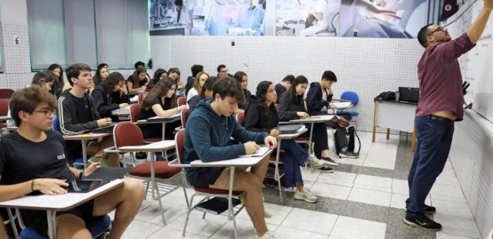 Desenrola Fies: estudante pode renegociar dívida a partir desta quarta