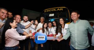 Leia mais sobre o artigo Governo do Estado entrega escola em tempo integral, obra viária e anuncia novos investimentos em Jaborandi