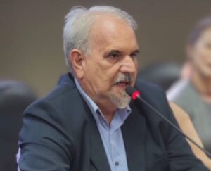 Leia mais sobre o artigo Ex-deputado destaca que pesquisas frágeis não apagam o intenso trabalho de Jerônimo pela Nova Bahia
