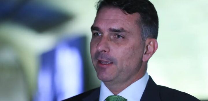Deputados pedem investigação sobre relação entre Vorcaro e Flávio