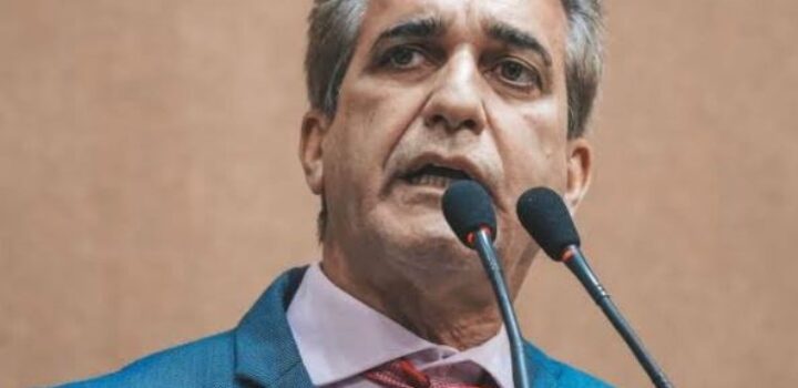 Robinson diz que ACM Neto precisa explicar “batom do Master na cueca”