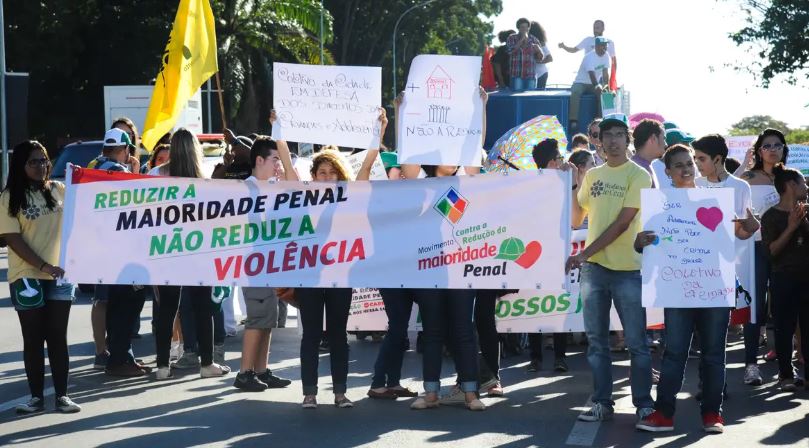 CCJ retoma nesta terça debate sobre redução da maioridade penal