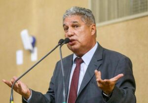 Leia mais sobre o artigo Rosemberg diz que pesquisa Ipsensus mostra “a realidade tomando o lugar da propaganda” na Bahia