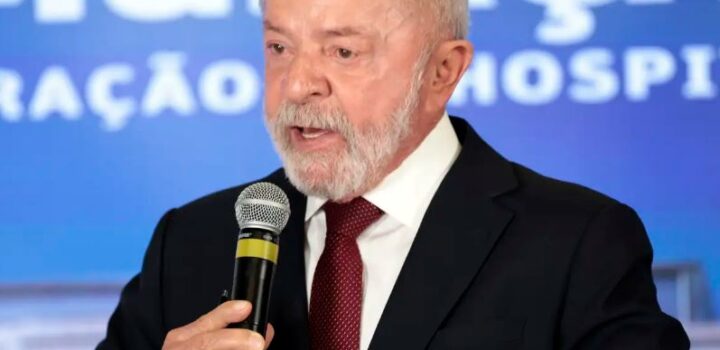 Lula inicia radioterapia após retirada de lesão no couro cabeludo