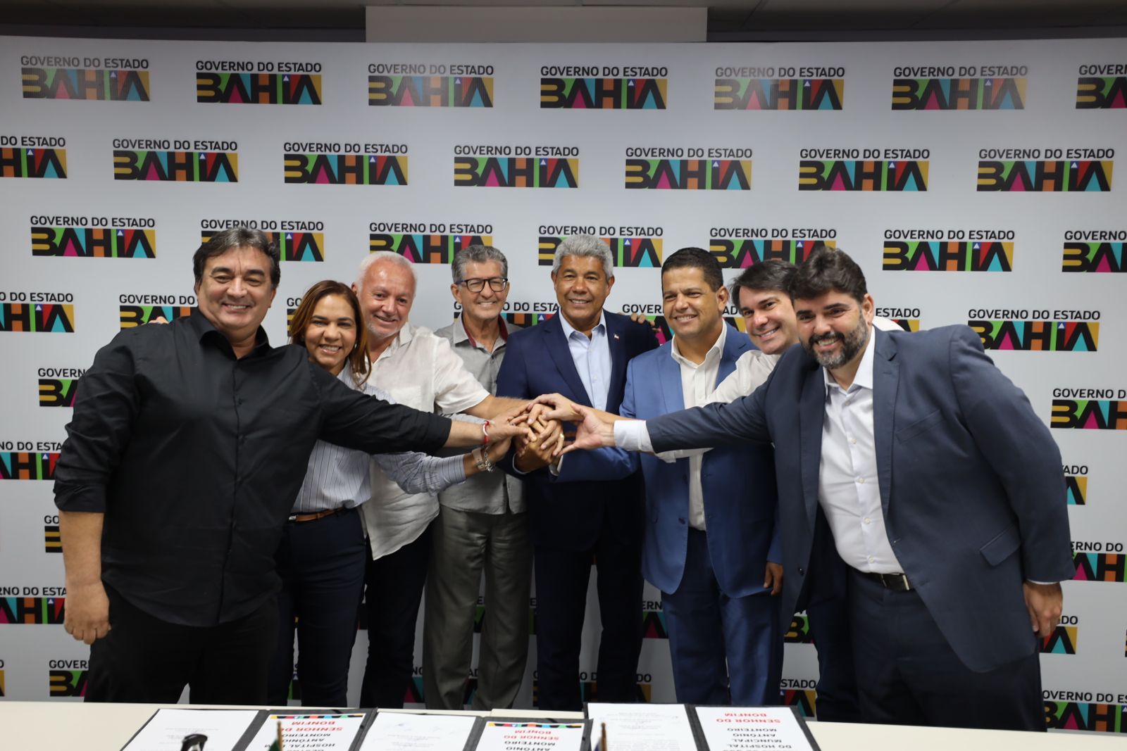 Interior da Bahia recebe novos investimentos do Estado em saúde e desenvolvimento rural