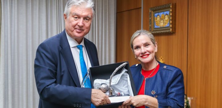 Ivana Bastos recebe visita do embaixador da Turquia para falar sobre as relações com a Bahia e a COP 31