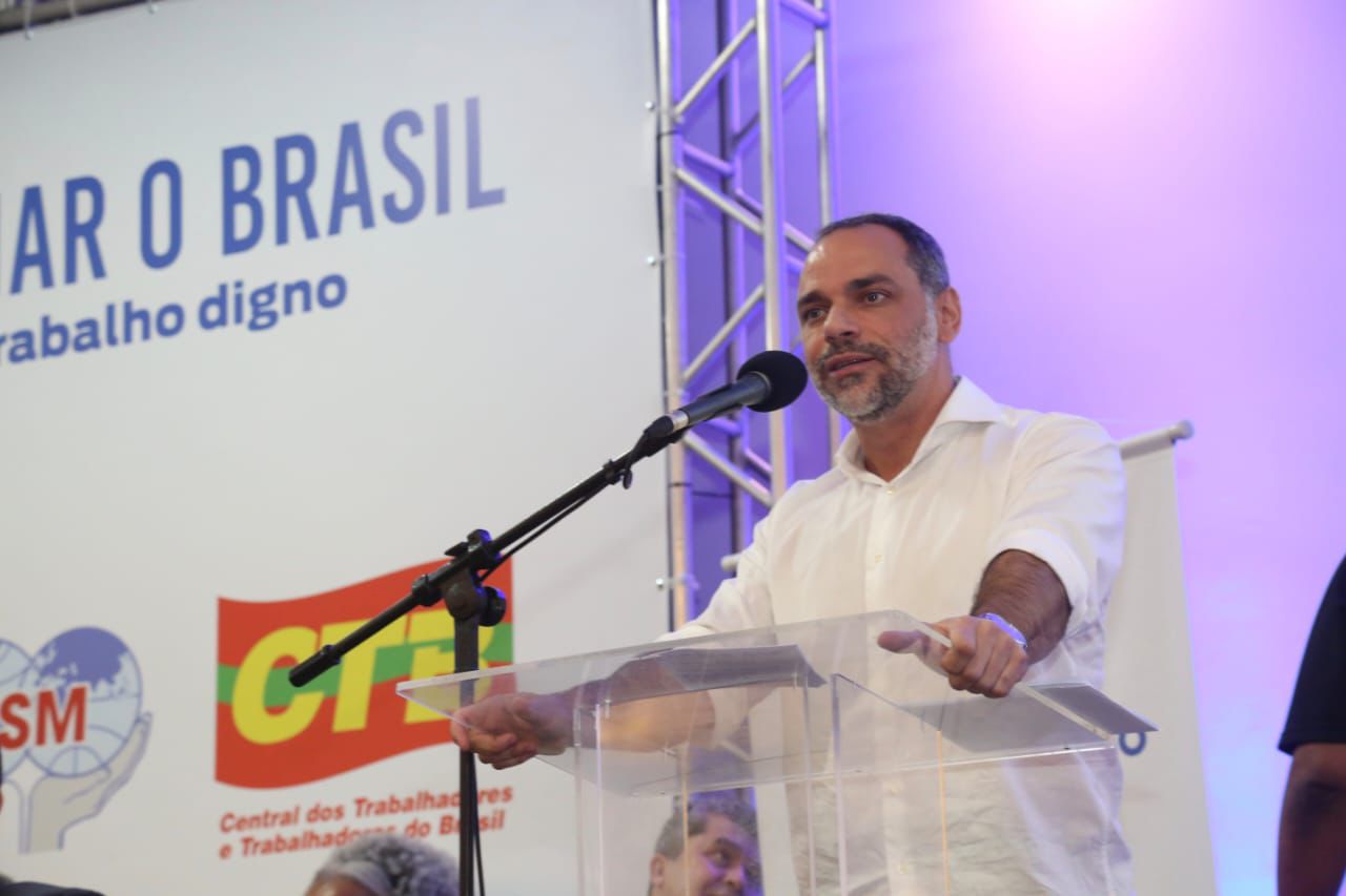 “A maior vitória da classe trabalhadora em décadas”, Augusto Vasconcelos comemora fim da escala 6×1 na Câmara