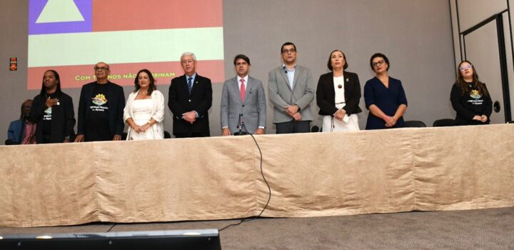 Audiência de autoria de Paulo Câmara marca lançamento do 28º Congresso Nacional das Apaes