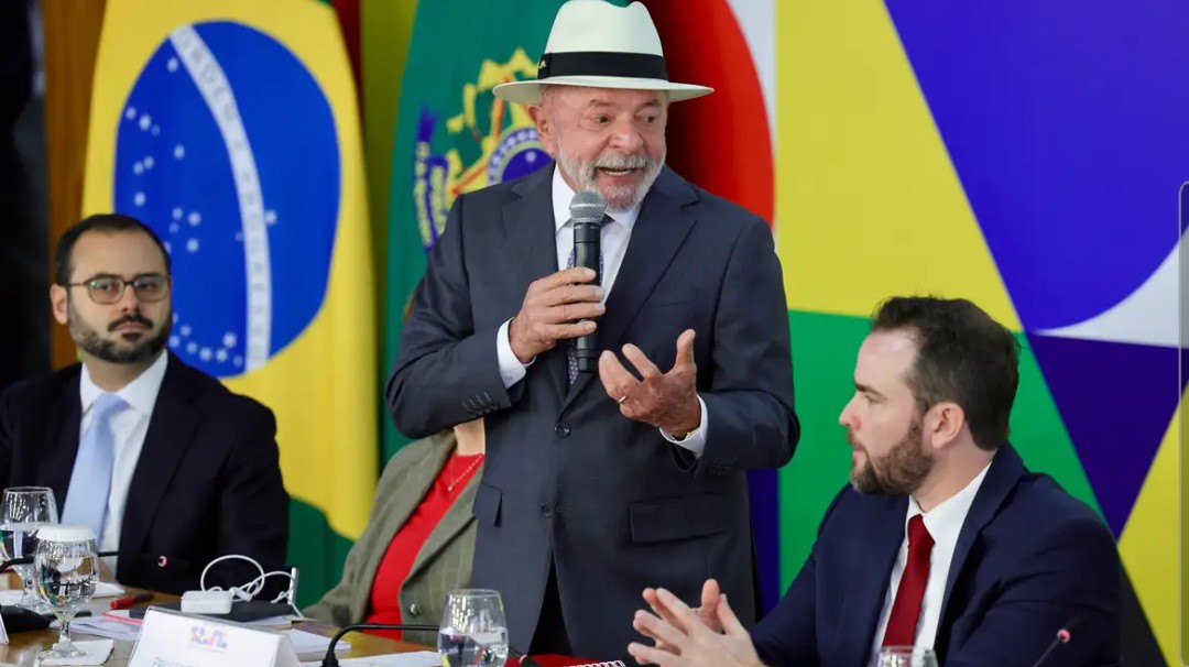 Você está visualizando atualmente Lula anuncia novo Desenrola para quem ganha até R$ 8,1 mil