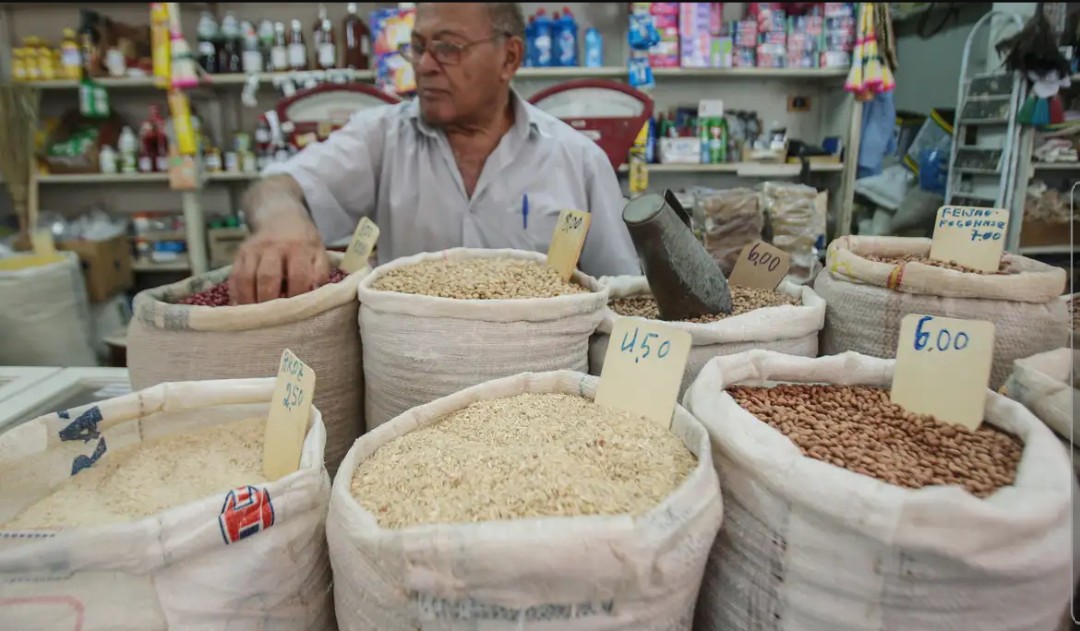 Mercado eleva previsão da inflação para 4,89% este ano