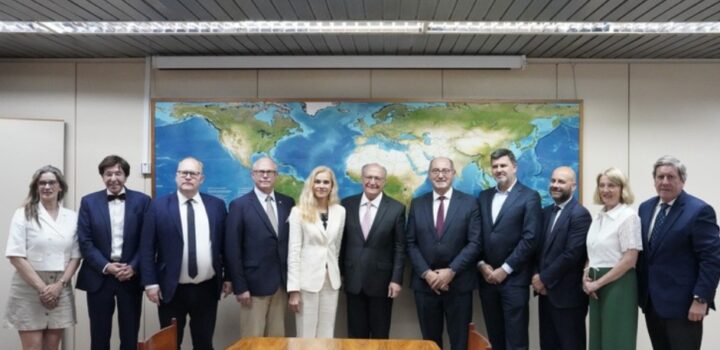 “Queremos fortalecer essa boa parceria entre Brasil, Mercosul e União Europeia”, diz Alckmin durante encontro com eurodeputados