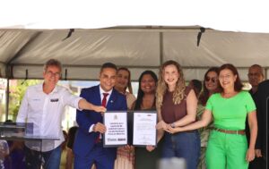 Leia mais sobre o artigo Modernização de escola, moradias, conectividade e obras rurais marcam entregas do Governo da Bahia em Jussari