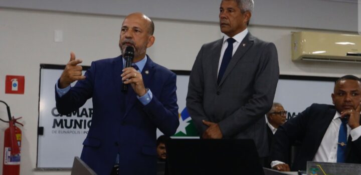 Jerônimo Rodrigues recebe Comenda 12 de Maio e título de cidadão eunapolitano